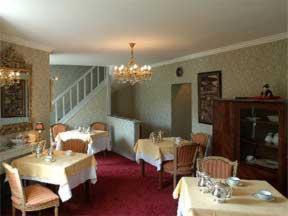 Les Lions De Beauclerc Hotel Lyons-la-Foret Bagian luar foto