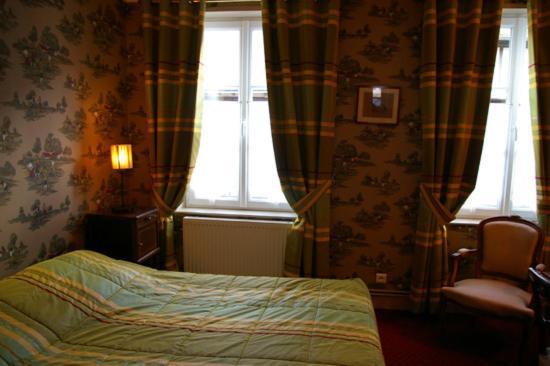 Les Lions De Beauclerc Hotel Lyons-la-Foret Bagian luar foto
